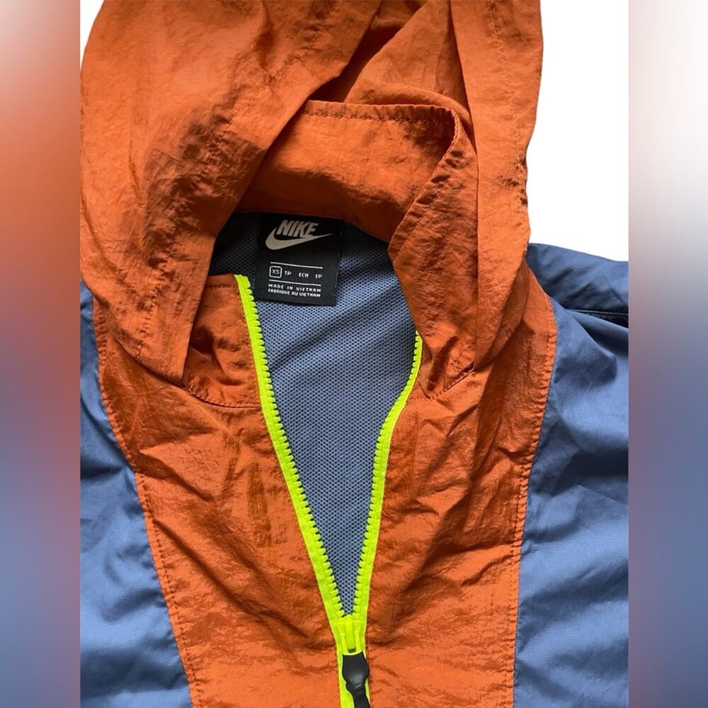 Nike Sportswear Icon Clash Diffused Blue Packable Windbreaker XS Unisex Hoodie - Picture 3 of 10